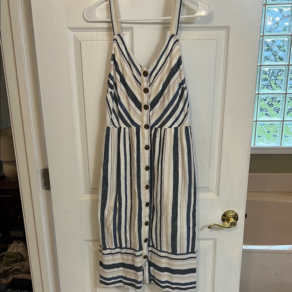 Universal Thread White and Blue Sleeveless Sundress